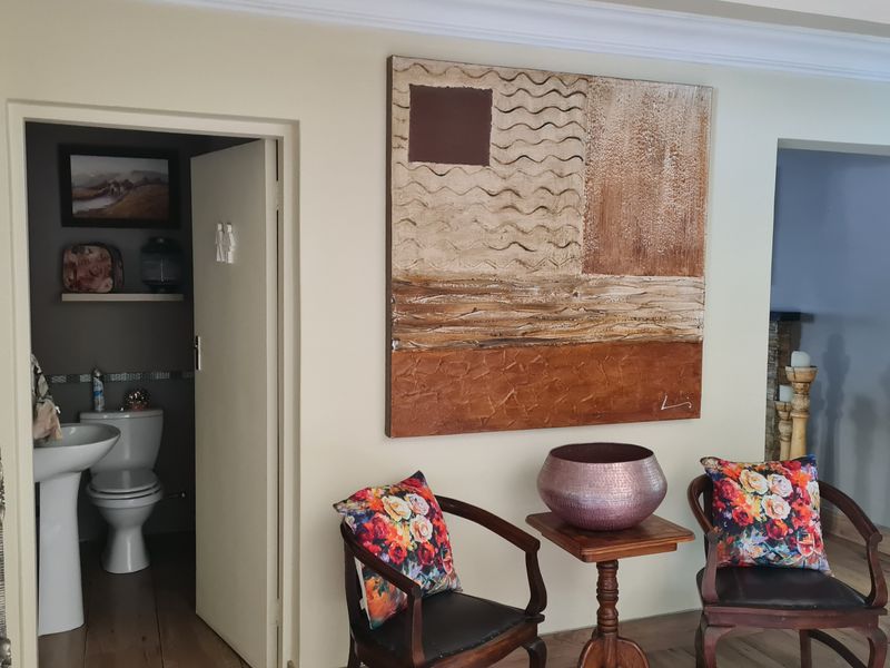 Stunning 3-Bedroom Modern Home with Scenic Views in Sonneveld, Brakpan - Photo 2