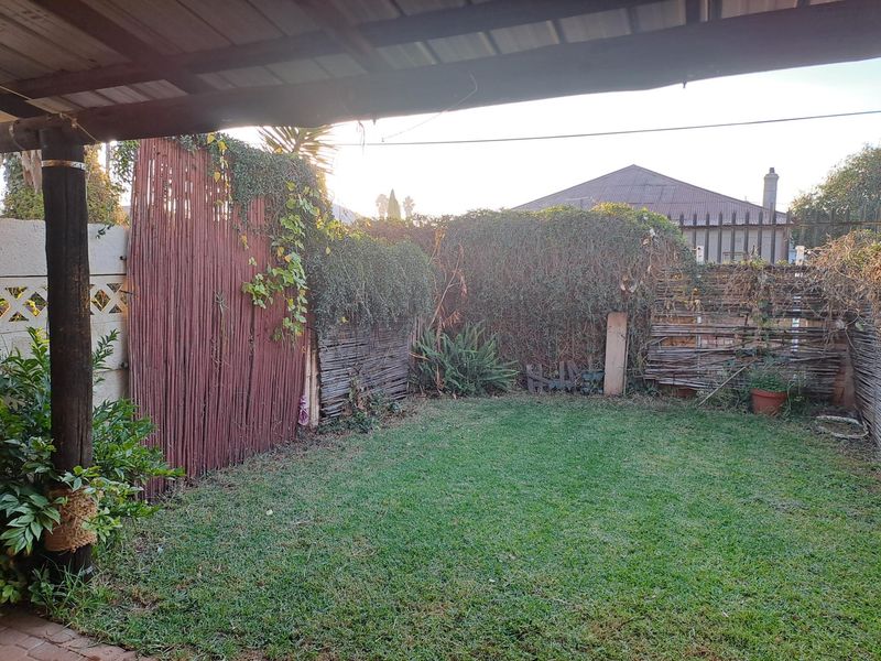 Two bedroom sectional title duplex in a small block for sale! - Photo 3