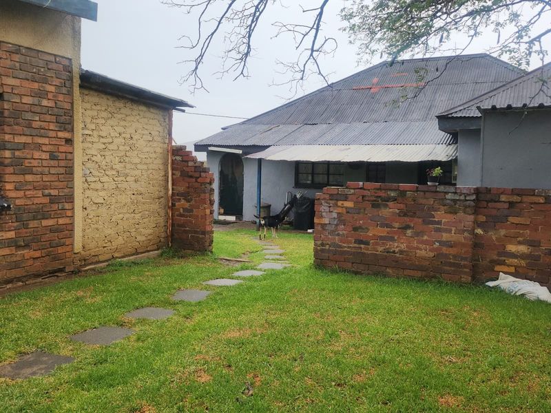 Small holding in Witpoort Estates - Photo 2