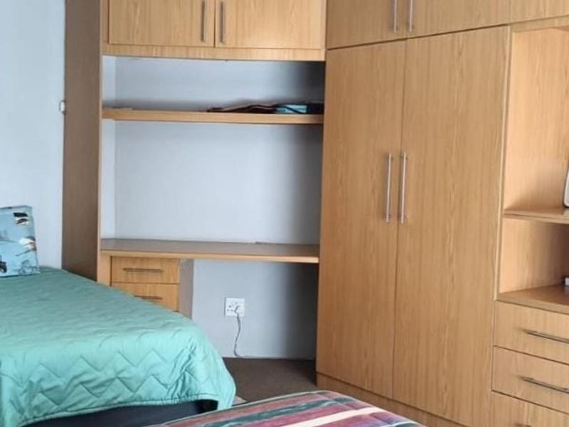 Very neat and spacious house with 1 bedroom flat for sale in Eloff - Photo 9