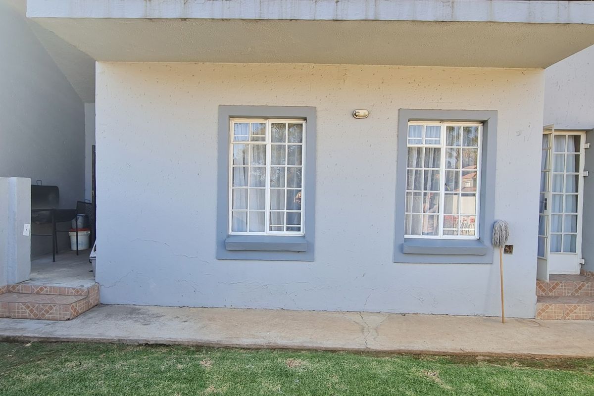 Welcome to your dream home in a secure Estate! This exquisite ground floor unit boats 2 bedroom and - Photo 2