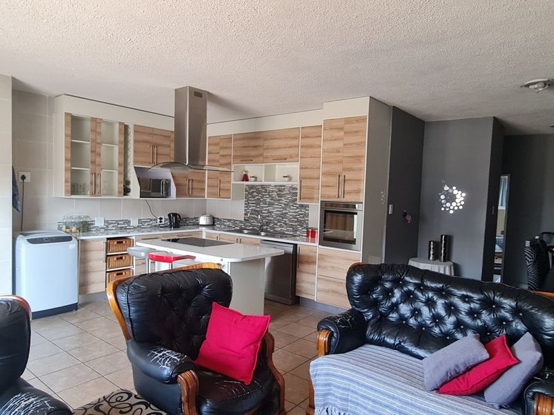 Welcome to your dream home in a secure Estate! This exquisite ground floor unit boats 2 bedroom and - Photo 5