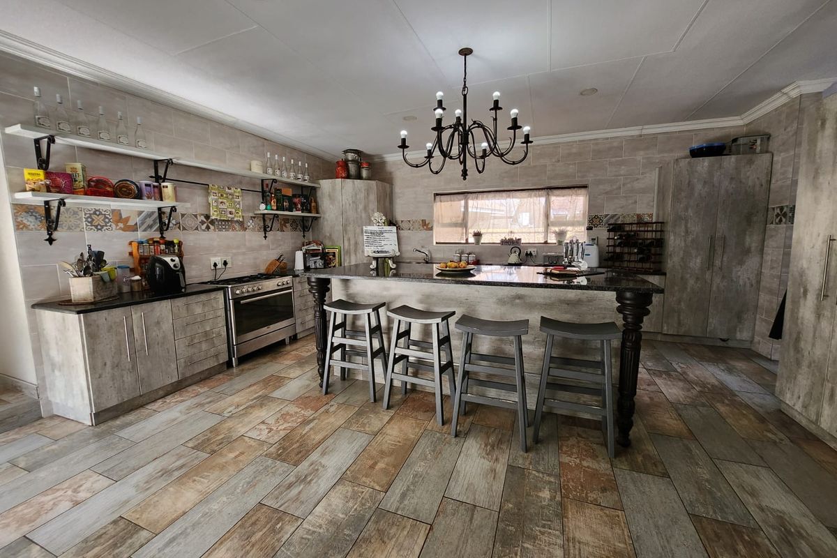 Searching for luxury living? - Photo 5