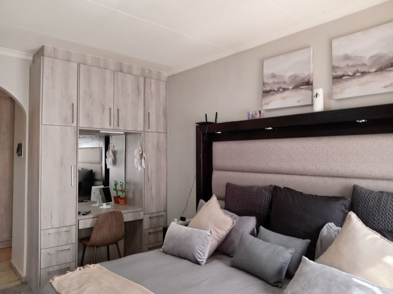 5 Bedroom home for sale in Presidents Dam - Photo 6