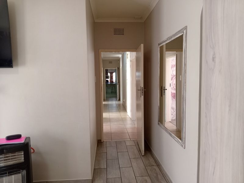 5 Bedroom home for sale in Presidents Dam - Photo 7