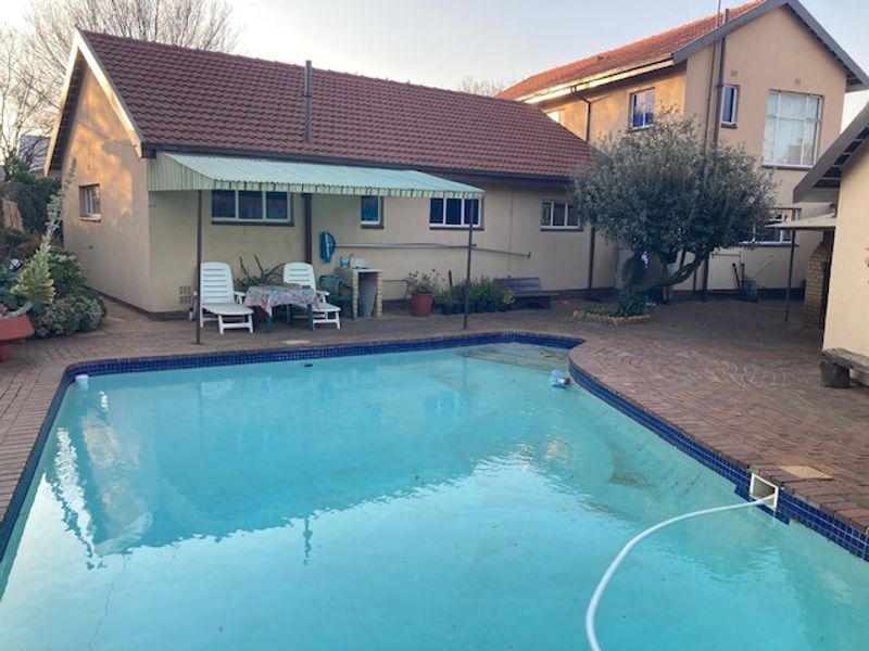 5 Bedroom double storey house for sale - Photo 2