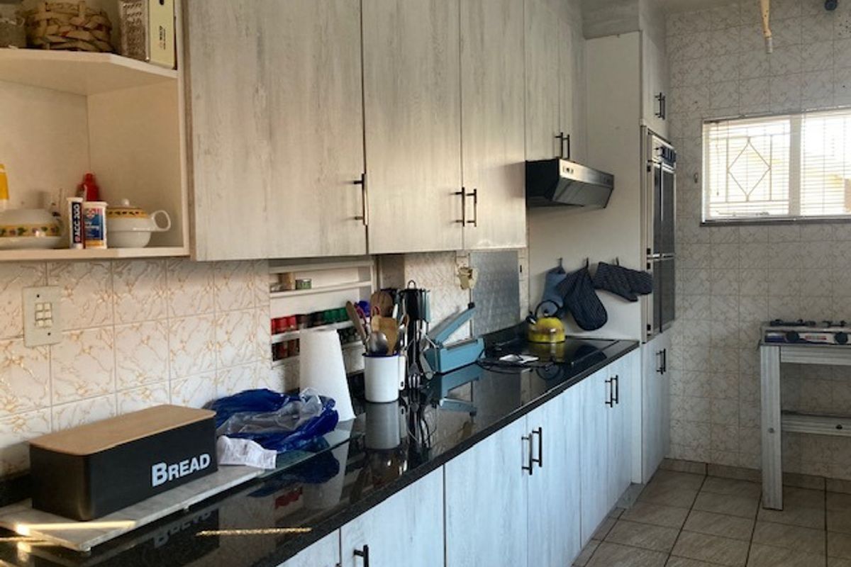 5 Bedroom double storey house for sale - Photo 3