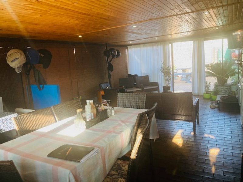 Welcome to this stunning 2 bedroom haven - Photo 6