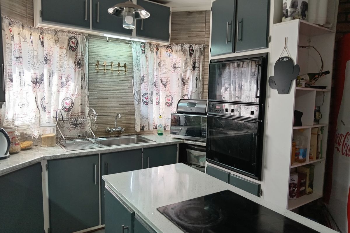 Unique 5 bedroom house for sale - Photo 2