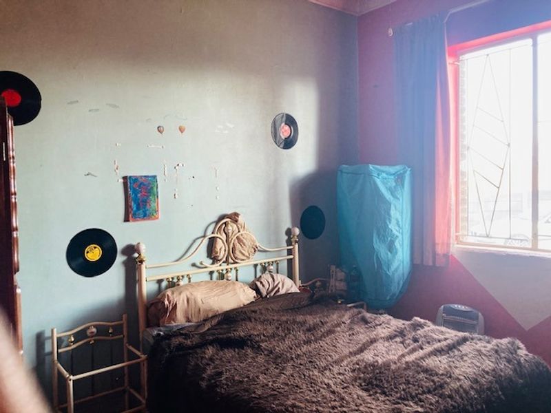 3 Bedroom home in a good condition for sale - Photo 7