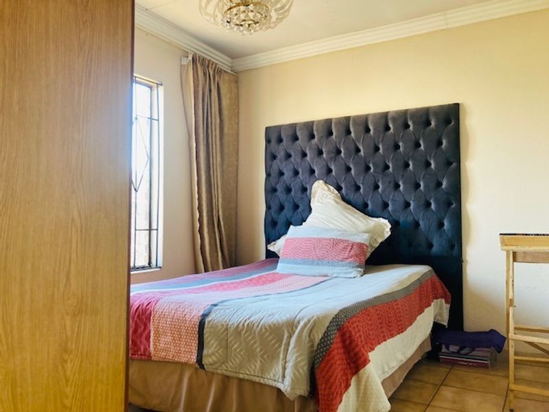Stunning 3 bedroom haven for sale - Photo 6