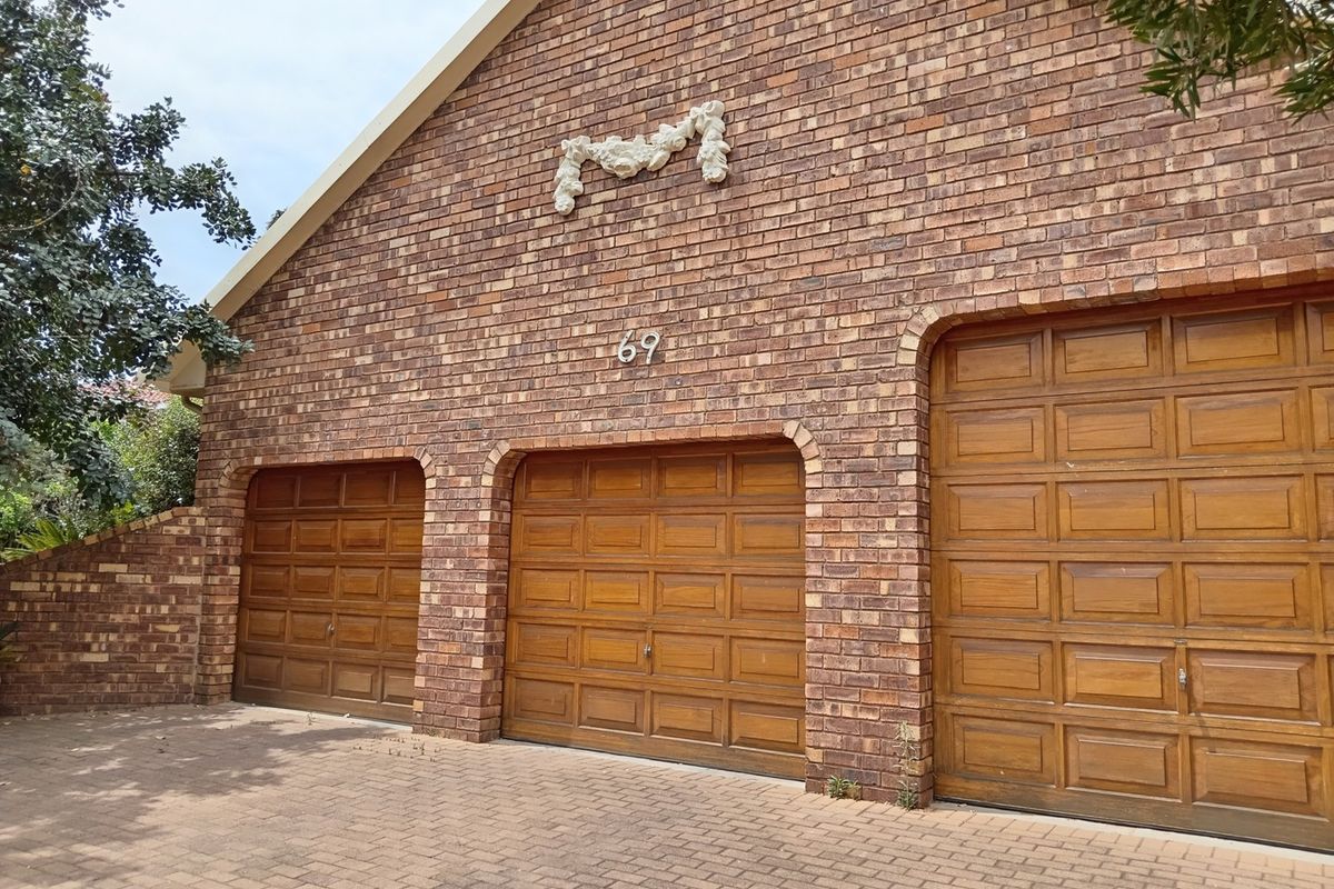 Spacious 4-Bedroom Family Home with Large Garden - Photo 4