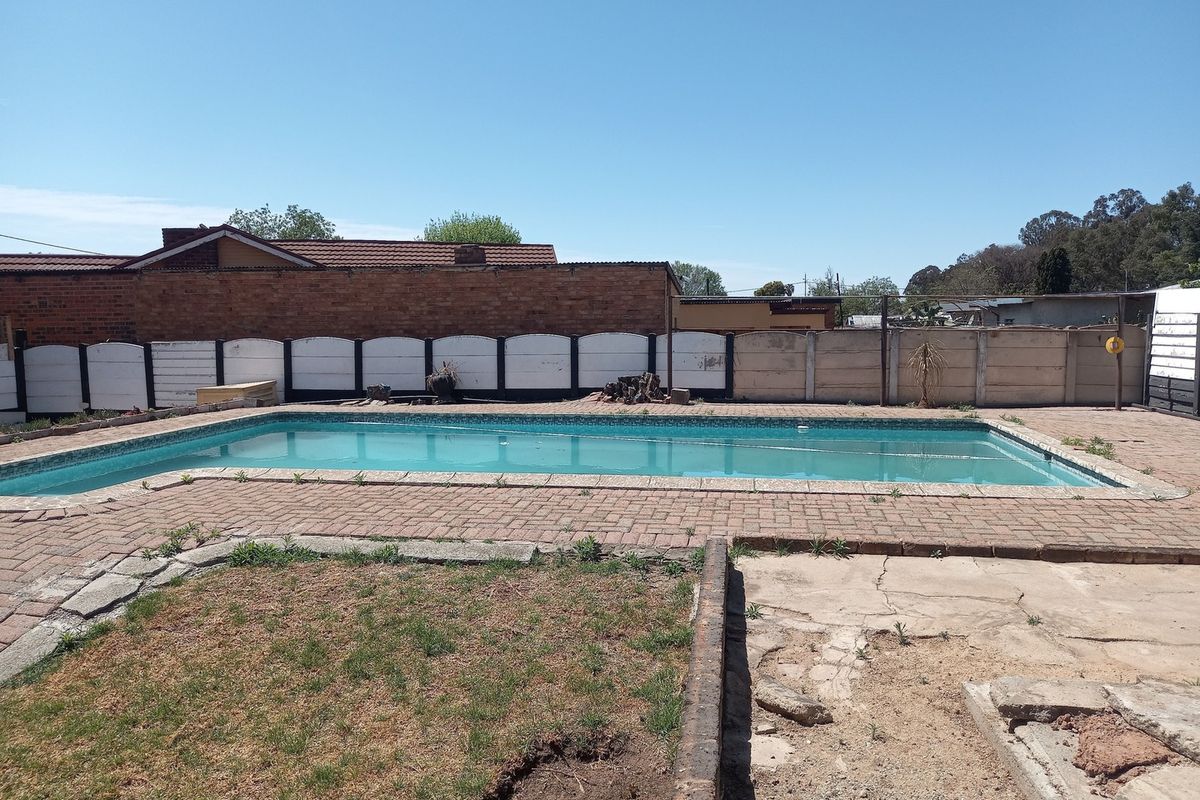 Stunning Brenthurst property for sale - Photo 4