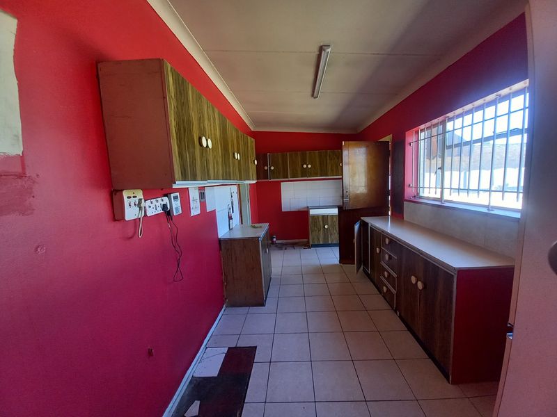 Stunning Brenthurst property for sale - Photo 10