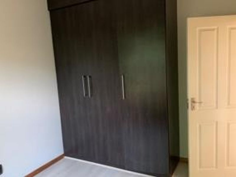 Charming 1st floor 2 bedroom unit for sale in Dalview - Photo 7