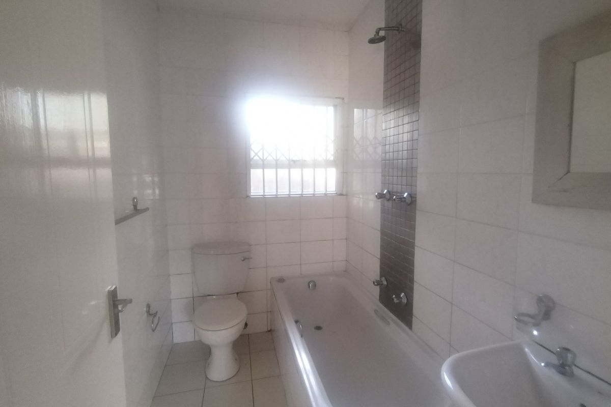 2 Bedroom urban retreat for sale in Dalview - Photo 3