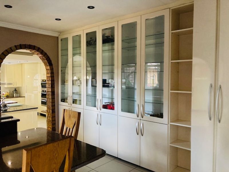 4 Bedroom house in the heart of Dalpark Ext 5 for sale - Photo 8