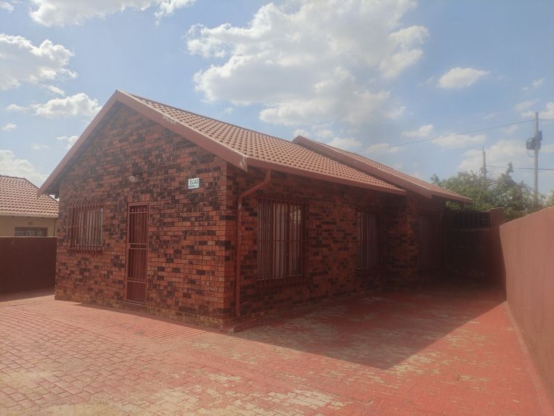 Beautiful 2 bedroom home for sale in Tsakane Ext 5 - Photo 7