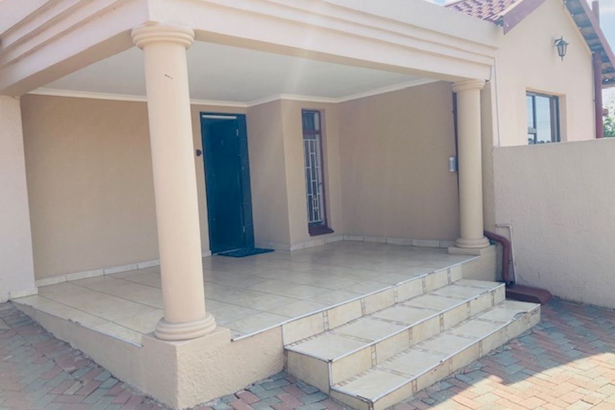 3 Bedroom house for sale in Brakpan North - Photo 5