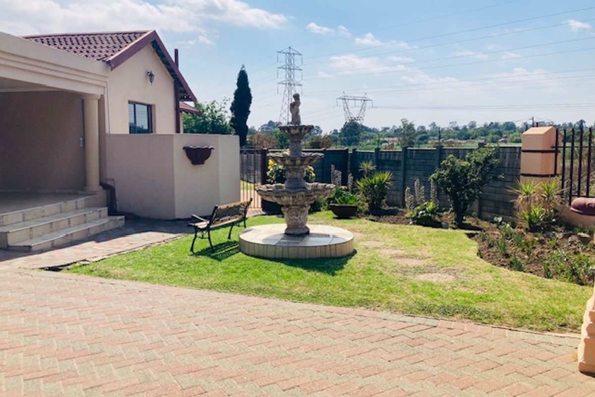 3 Bedroom house for sale in Brakpan North - Photo 2