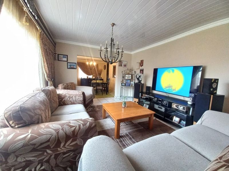 Spacious Family Retreat with Modern Amenities and Expansive Outdoor Potential - Photo 10