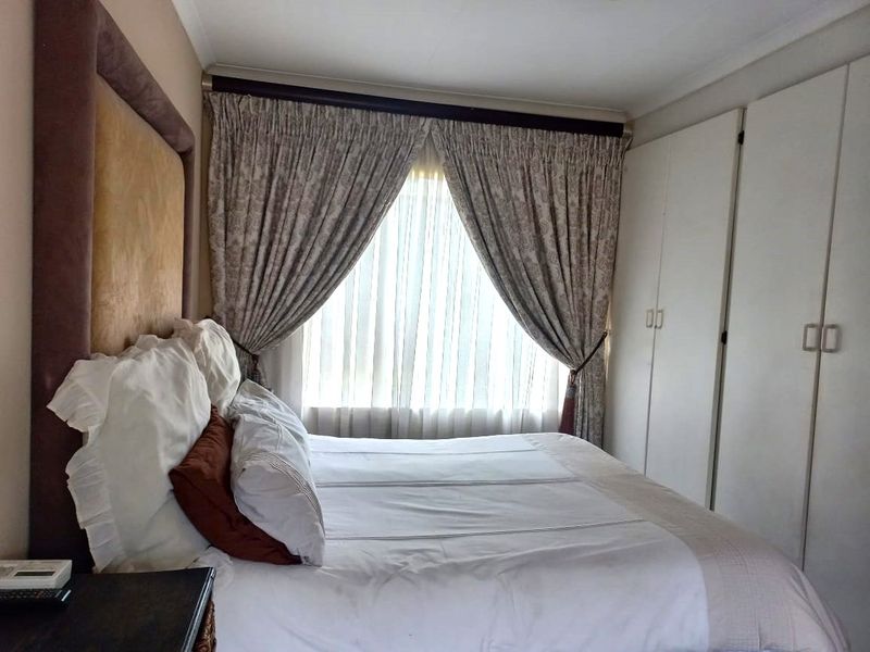 Spacious Family Retreat with Modern Amenities and Expansive Outdoor Potential - Photo 2