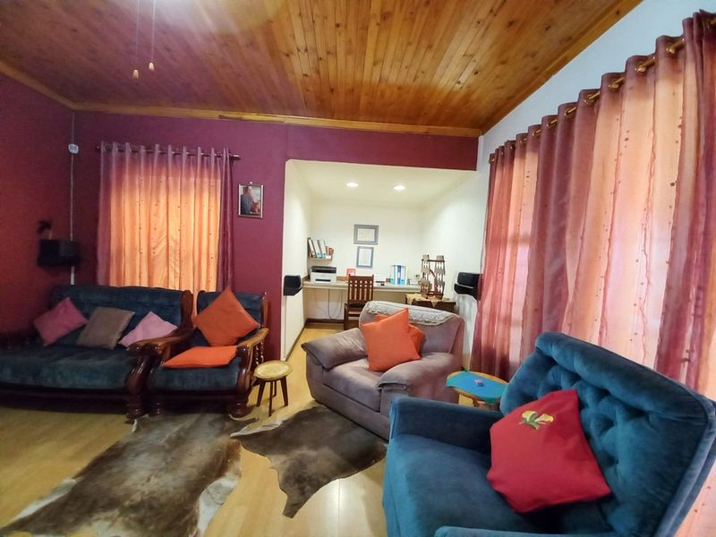 Prime Location, Spacious Living, Unmatched Convenience - Photo 3