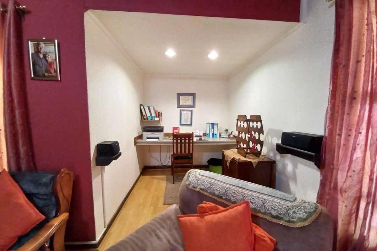 Prime Location, Spacious Living, Unmatched Convenience - Photo 4