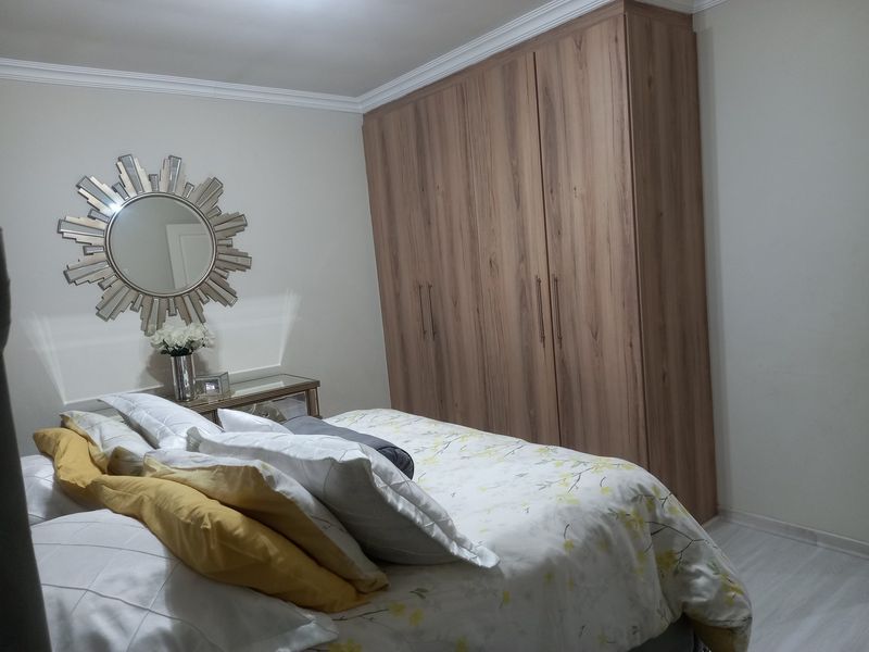 Step into the pinnacle of contemporary elegance situated in secure complex in Sonneveld - Photo 9