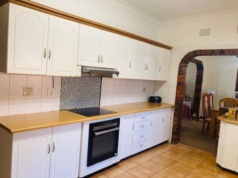 Welcome to this low maintenance property in a sought after suburb of Dalview - Photo 8