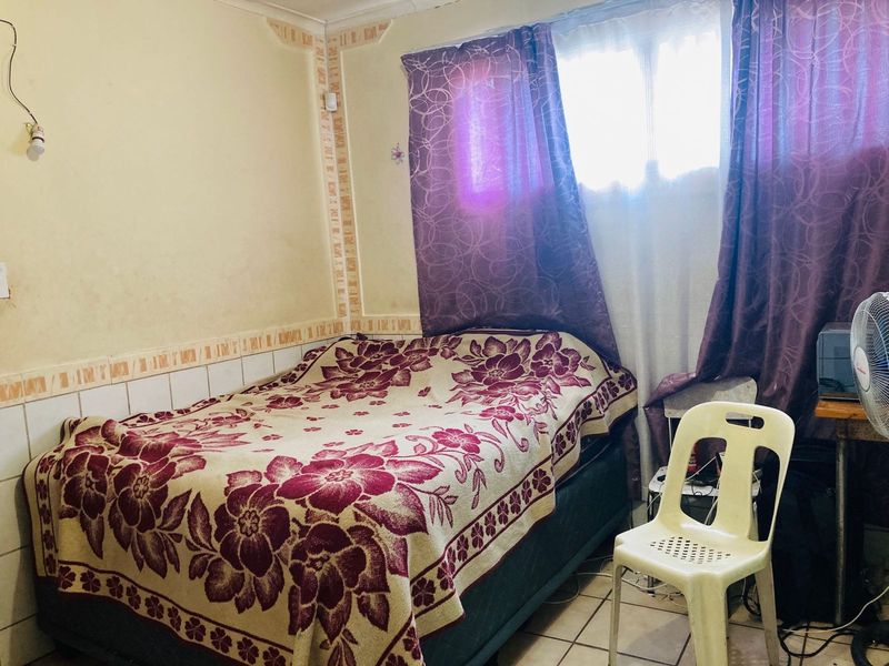 Spacious 3 bedroom home for sale - Photo 8