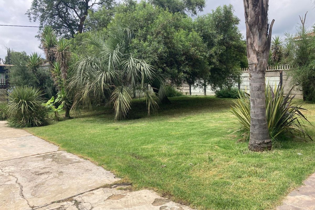 Spacious 3 bedroom home for sale - Photo 2