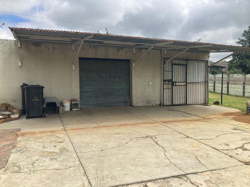 Spacious 3 bedroom home for sale - Photo 4