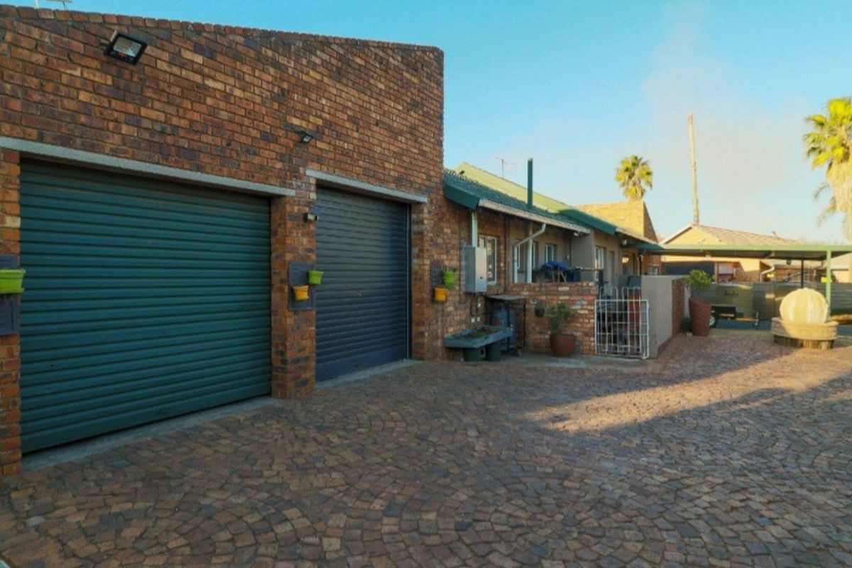 Beautiful modern masterpiece for sale in Dersley - Photo 4