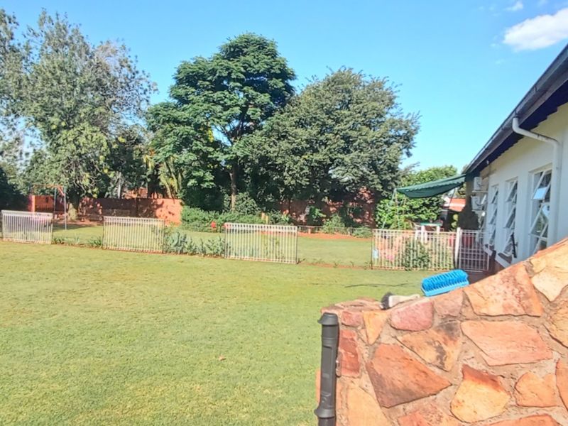 Spacious Multi-Home Property on a Double Stand – Ideal for Frail Care or Rehabilitation Center - Photo 8