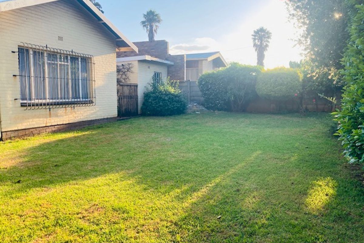 Beautiful family home for sale in Brenthurst - Photo 2