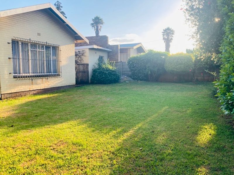 Beautiful family home for sale in Brenthurst - Photo 2