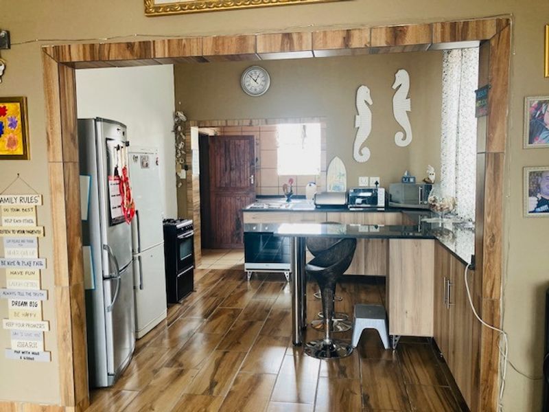 Beautiful 3 bedroom home for sale in Brakpan - Photo 9