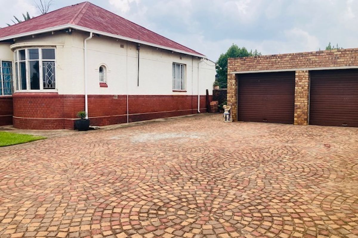 Beautiful 3 bedroom home for sale in Brakpan - Photo 3