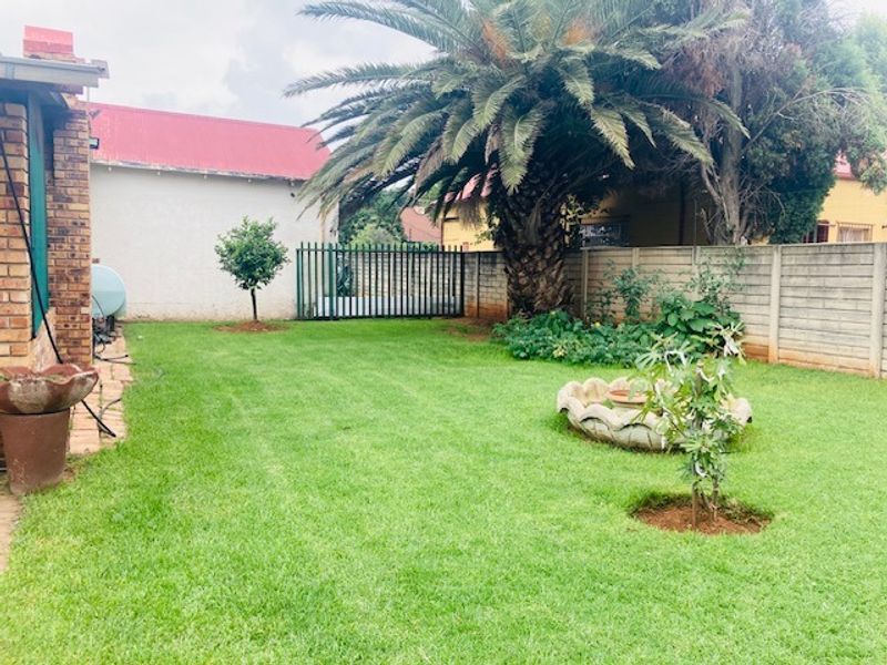 Beautiful 3 bedroom home for sale in Brakpan - Photo 6