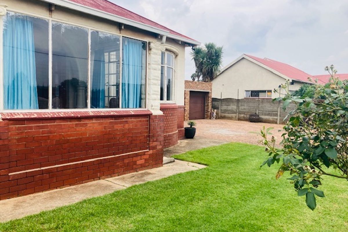 Beautiful 3 bedroom home for sale in Brakpan - Photo 2