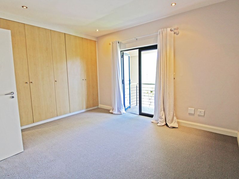 Townhouse Rental Monthly In Sandton - Photo 10