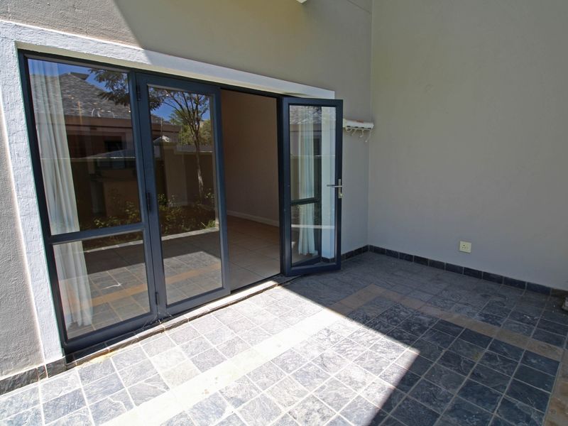 Townhouse Rental Monthly In Sandton - Photo 9