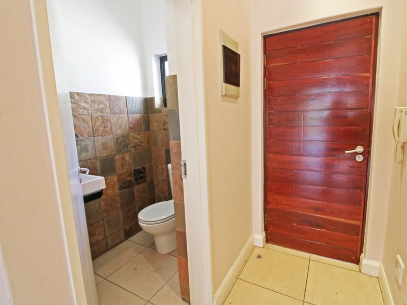 Townhouse Rental Monthly In Sandton - Photo 7