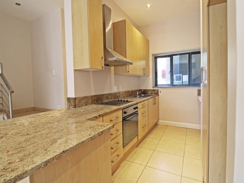 Townhouse Rental Monthly In Sandton - Photo 4