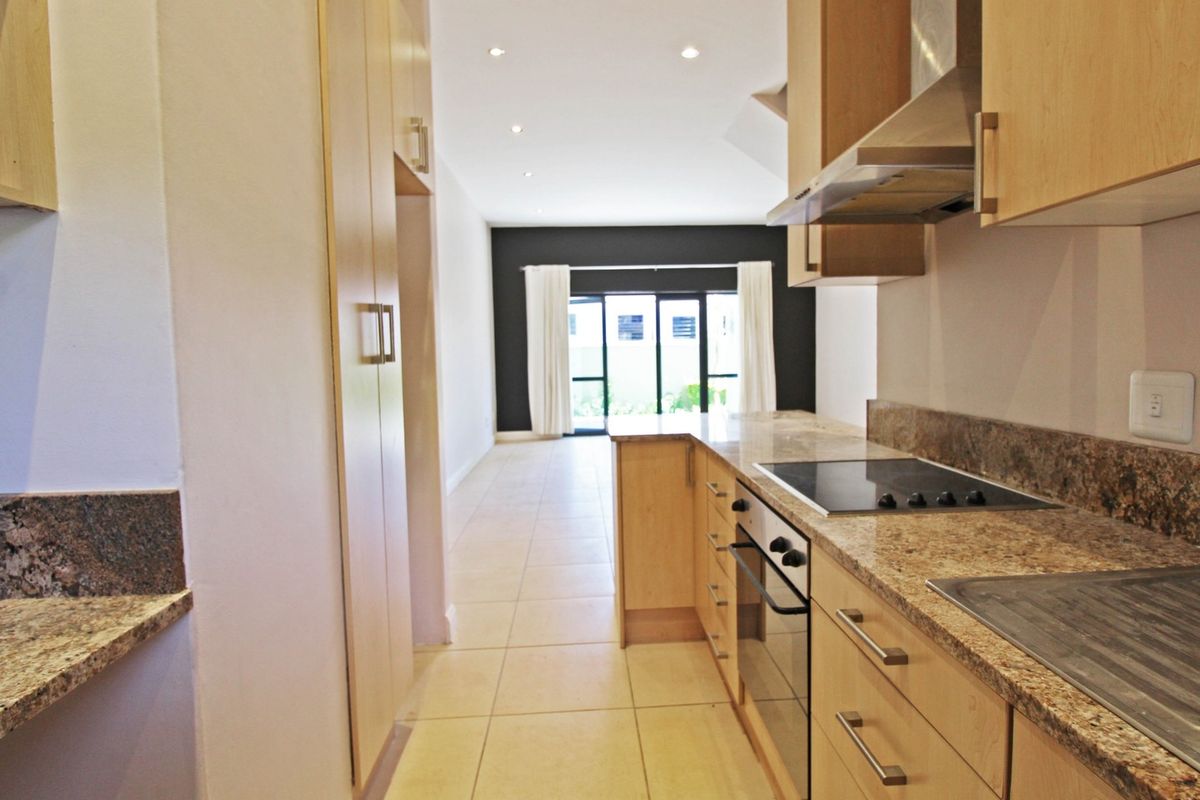 Townhouse Rental Monthly In Sandton - Photo 5