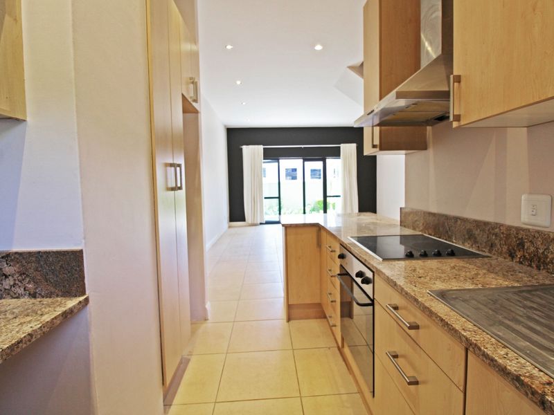 Townhouse Rental Monthly In Sandton - Photo 5
