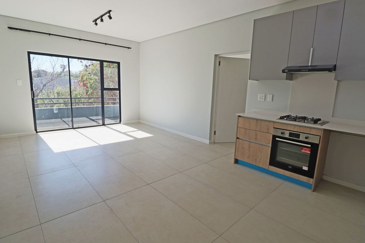 New upmarket Apartment-2 Bedroom 2 bathroom Available now!! - Photo 3