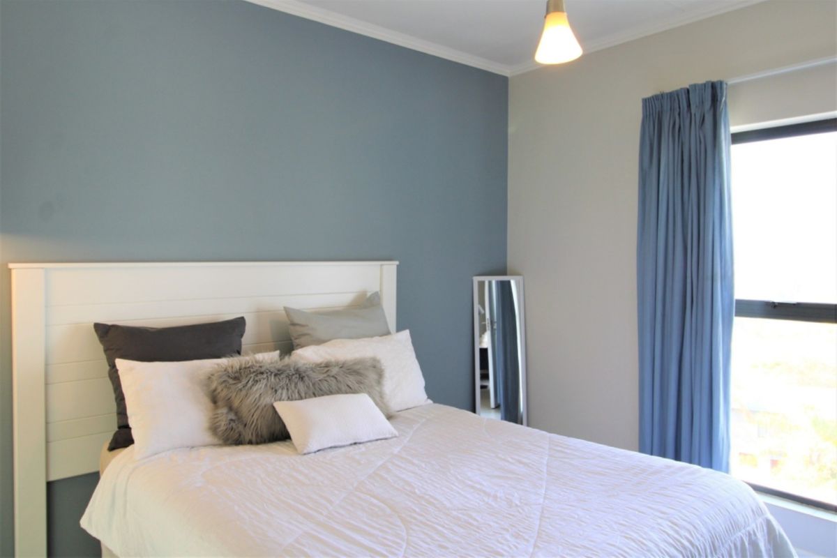 Modern and Stylish 1 Bed, 1 Bath Apartment with views! - Photo 5