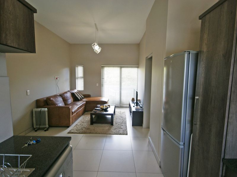 Apartment For Sale In Sandton - Photo 2